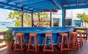 Bay Gardens Beach Resort & Spa